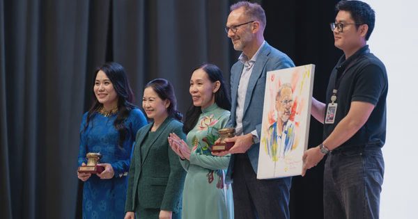 Cựu CEO LEGO: Đừng cố trở thành một CEO, hãy trở thành người có giá trị