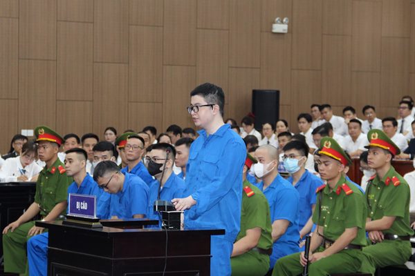 Cựu công an khai nhận gần 100 triệu đồng mỗi tháng từ Mr Pips là 'phù hợp'
