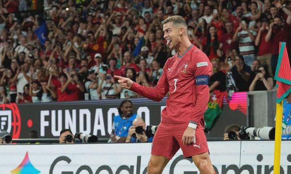 Cựu danh thủ Bồ Đào Nha: 'Tại sao phải đối xử đặc biệt với Ronaldo?'