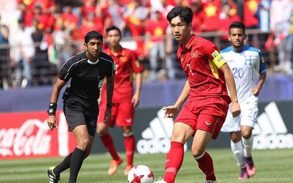 Cựu đội trưởng U20 Việt Nam dự World Cup thừa nhận đánh mất sự nghiệp vì tiền bạc