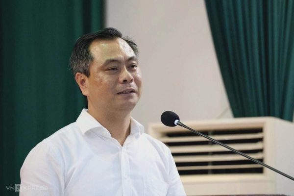 Cựu hiệu trưởng bị xét xử trong vụ 'ăn chặn tiền A80' của gần 1.000 sinh viên