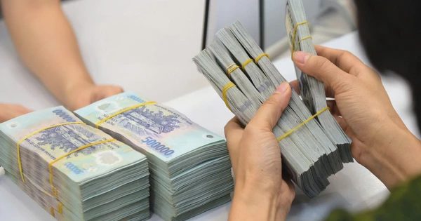 Cựu nhân viên ngân hàng tiếp tay vận chuyển 'chui' 1.200 tỉ, 'ông trùm' đã xuất cảnh