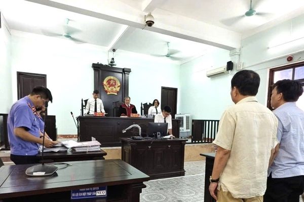 Cựu phó chánh tòa, phó viện trưởng VKSND TP Huế nhận án tù vì nhận hối lộ