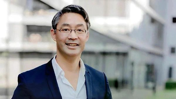Cựu Phó Thủ tướng Đức làm lãnh đạo cấp cao công ty chứng khoán Việt