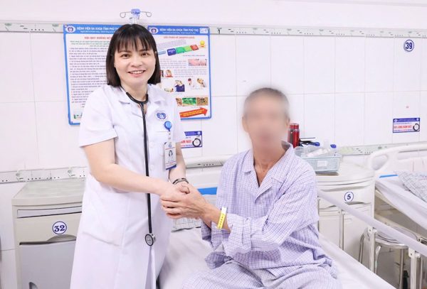 Cứu sống người đàn ông ngừng tim hai lần liên tiếp