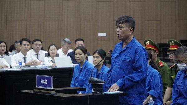 Cựu Thứ trưởng Nguyễn Bá Hoan bị tuyên mức án 12 năm tù