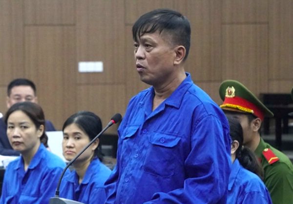 Cựu Thứ trưởng Nguyễn Bá Hoan bị tuyên phạt 12 năm tù