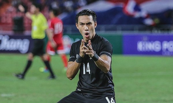 Cựu tiền đạo Thái Lan: 'Việt Nam không tự ghi được bàn nào'