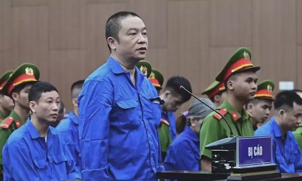 Cựu viện trưởng nhận hối lộ hơn 8 tỷ đồng: 'Đã nhắc nhở nhân viên hết mức'