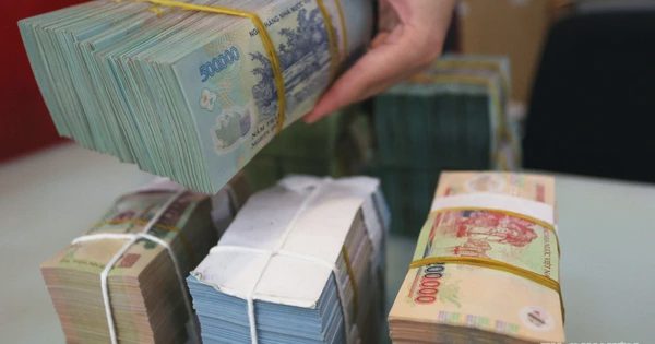 Dùng 11 tài khoản thao túng cổ phiếu, cá nhân bị xử phạt 1,5 tỉ đồng