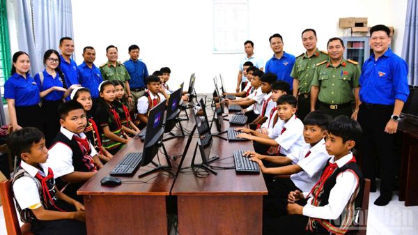 Đà Nẵng: 1,36 tỷ đồng hỗ trợ thanh thiếu nhi các xã biên giới