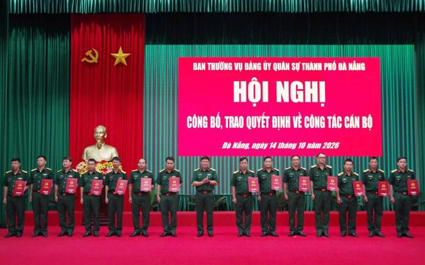 Đà Nẵng bổ nhiệm 77 sĩ quan vào ban chỉ huy quân sự xã, phường