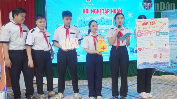 Đà Nẵng: “Đánh thức tư duy công nghệ” cho học sinh miền núi