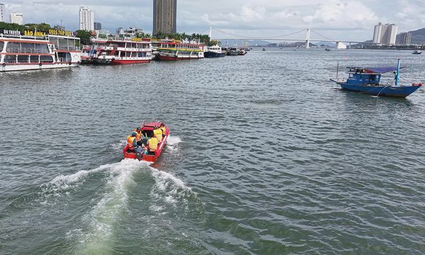 Đà Nẵng đào tạo 284 người lái phương tiện thủy ứng phó bão lũ