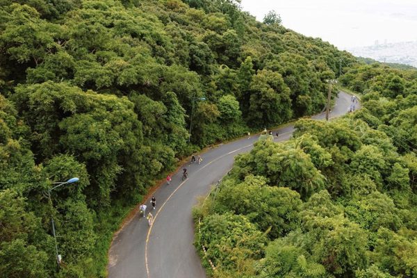 Đà Nẵng hạn chế khách lên bán đảo Sơn Trà khi mưa lớn