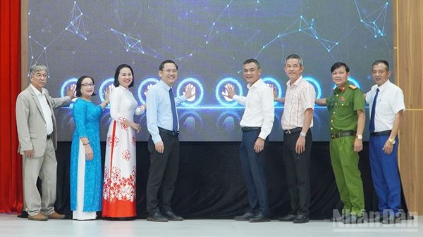 Đà Nẵng: Hưởng ứng Ngày Chuyển đổi số quốc gia 10/10 tại phường Hương Trà