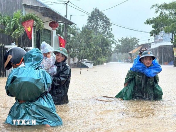 Đà Nẵng sẵn sàng các phương án sơ tán người dân vùng lũ trong đêm