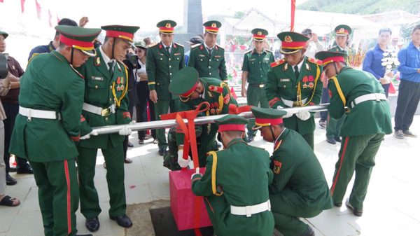 Đà Nẵng tổ chức truy điệu, an táng hài cốt liệt sĩ tập thể