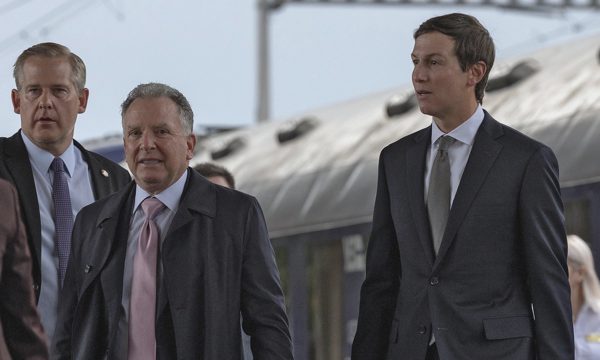 Đặc phái viên của ông Trump lần đầu đến Kiev kể từ đầu chiến sự