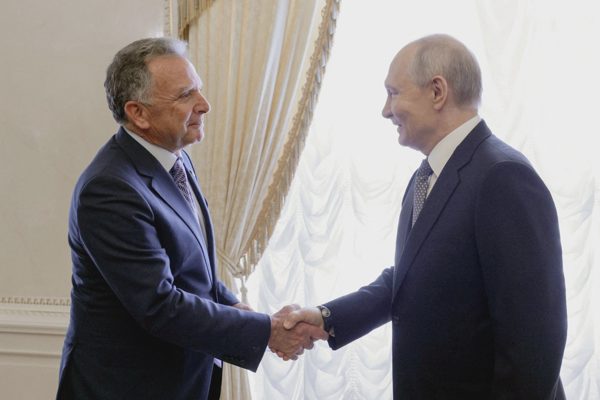 Đặc phái viên Mỹ mang đề xuất hòa bình Ukraine, hội đàm với Tổng thống Nga