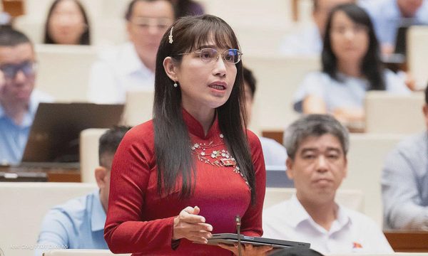 Đại biểu: Đấu giá căng tin đẩy giá suất ăn học sinh