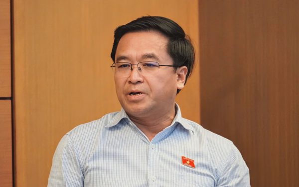 Đại biểu lo người mua rủi ro khi đặt cọc mua bất động sản qua công ty con, công ty cháu