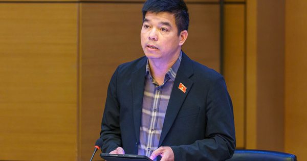 Đại biểu Quốc hội đề xuất 'phạt nguội' hút thuốc lá