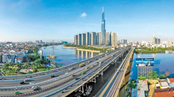 Đại gia Việt chuyển giao quyền lực thế nào?