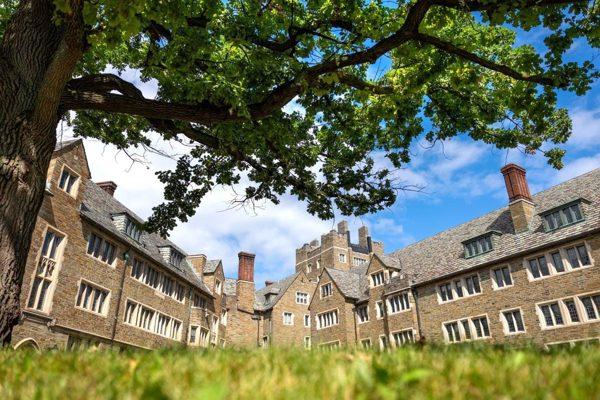 Đại học Cornell bị kiện trong vụ 7 nam sinh bị cáo buộc hiếp dâm tập thể