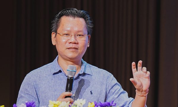 Đại học dùng AI ra đề, coi thi và chấm điểm Speaking
