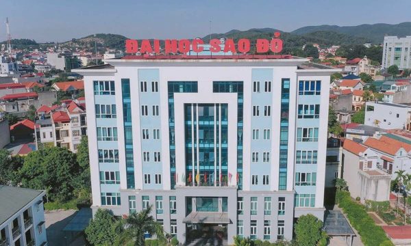 Đại học 'tặng' 550 triệu đồng mời giáo sư về làm việc