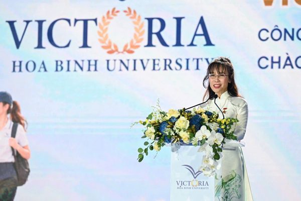 Đại học Victoria Hòa Bình bước vào giai đoạn phát triển mới