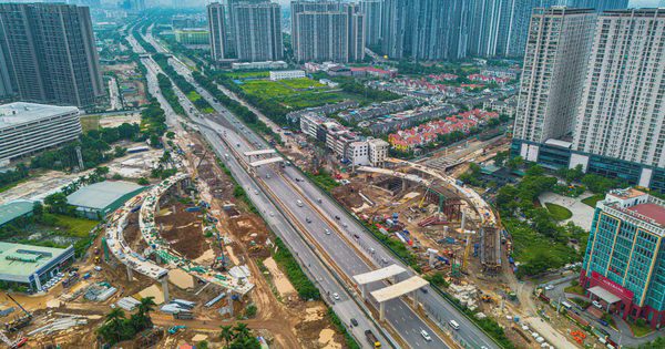 Đại lộ dài nhất Việt Nam với 16 làn xe, đẹp như Châu Âu...đang hình thành 1 nút giao thiết kế đặc biệt ngay sát siêu đô thị của tỷ phú Phạm Nhật Vượng