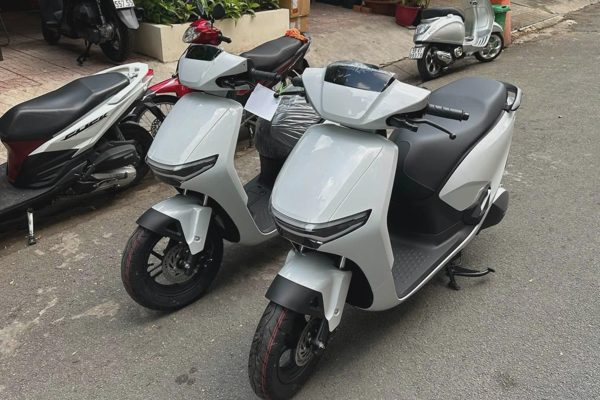 Đại lý tư nhân “xả” Honda CUV e:, giảm giá gần 10 triệu đồng