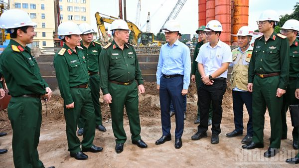 Đại tướng Nguyễn Trọng Nghĩa kiểm tra tình hình triển khai Dự án Nhà hát Quân đội