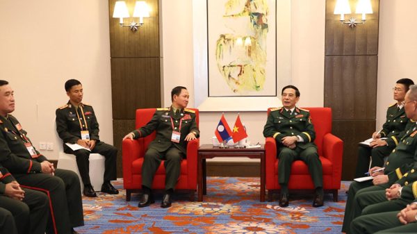 Đại tướng Phan Văn Giang gặp gỡ song phương lãnh đạo quân đội các nước