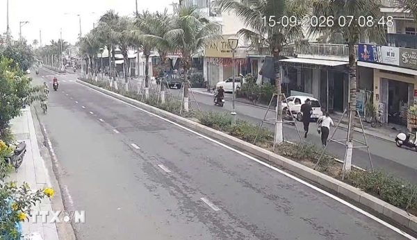 Đắk Lắk: Bắt nhanh 2 đối tượng người nước ngoài lấy trộm vàng