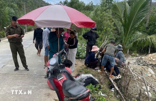 Đắk Lắk: Điều khiển môtô khi chưa đủ tuổi, học sinh tự gây tai nạn thương vong
