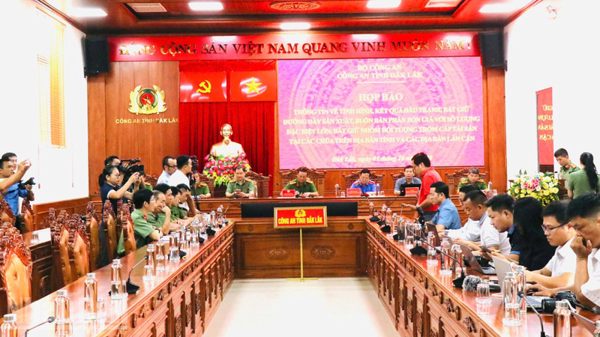 Đắk Lắk triệt xóa đường dây sản xuất, buôn bán phân bón giả quy mô lớn và bắt giữ nhóm đối tượng trộm cắp tại các chùa