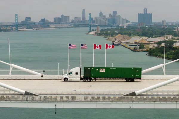 Đàm phán thương mại thất bại, Mỹ áp thuế 50% lên hàng hóa Canada