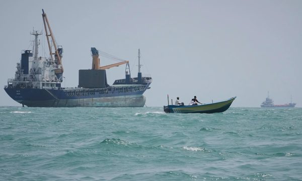 Đàm phán về eo biển Hormuz bị hoãn