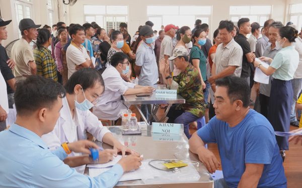 Dẫn đầu lượt khám sức khỏe, Bệnh viện Đa khoa khu vực Hóc Môn chia sẻ phía sau con số 73.599 lượt