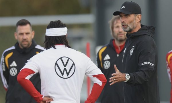 Đằng sau danh sách 44 tuyển thủ Đức của Klopp