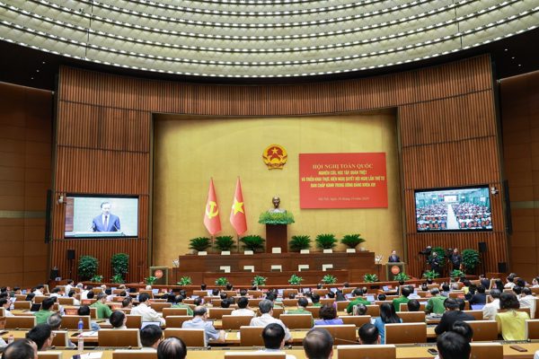 Đảng viên làm kinh tế: Không để quyền lực trở thành lợi thế kinh doanh