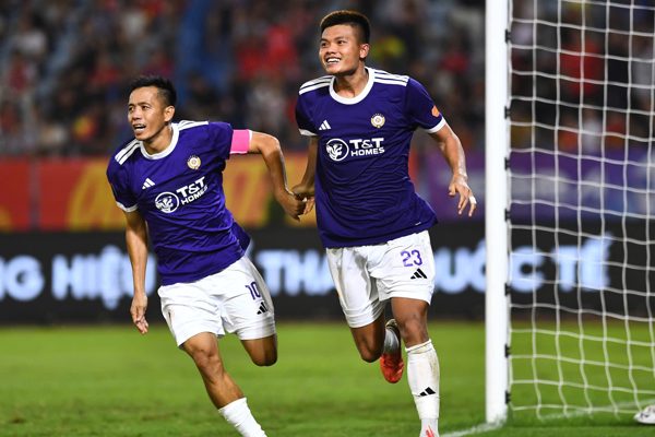 Đánh bại CAHN trận derby V-League, HLV Harry Kewell nói gì?