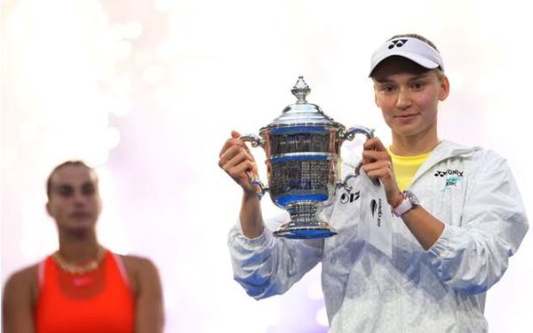 Đánh bại Sabalenka, Rybakina lần đầu vô địch Mỹ mở rộng và đoạt luôn ngôi số 1 thế giới