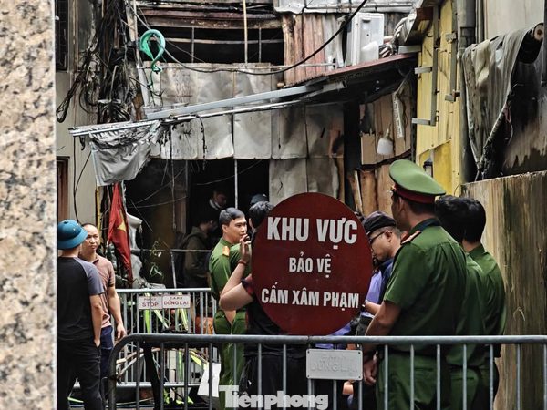 Danh tính 5 người tử vong trong vụ cháy nhà ở Hà Nội