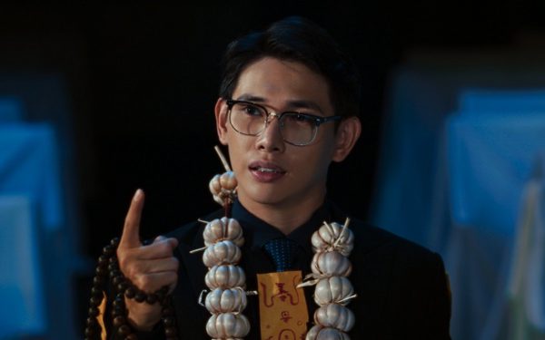 Đạo diễn Bóng ma nhà hát xin lỗi khán giả ngay khi phim ra mắt