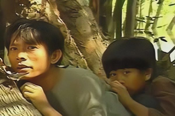Đạo diễn Đất phương Nam qua đời: Bé An, thằng Cò bàng hoàng nhớ lại kỷ niệm