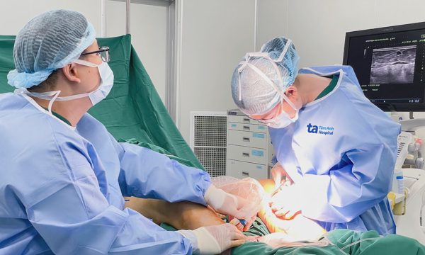 Đắp lá cây có hết suy giãn tĩnh mạch?
